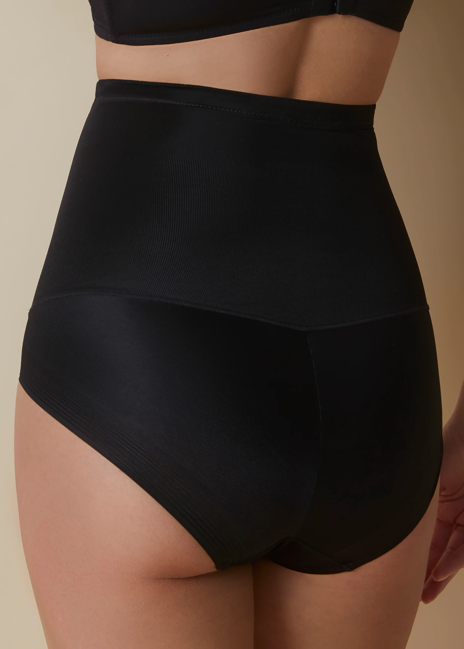 Slip contenitivo a vita alta maxi con effetto modellante senza trasparenze - Image 8
